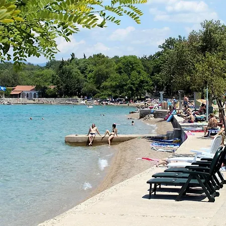 Gostinjska kuća And With Parking Space Njivice, Krk - 408 3*