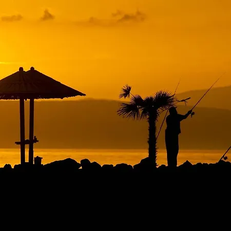 And With Parking Space Njivice, Krk - 408 Gostinjska kuća