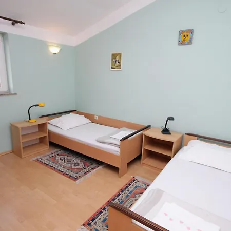 And With Parking Space Njivice, Krk - 408 3* Njivice